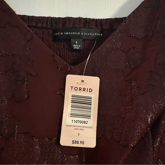 Torrid size 1 (XL) Insider Collection Burgundy Chiffon Handkerchief Hem Dress - Picture 7 of 12